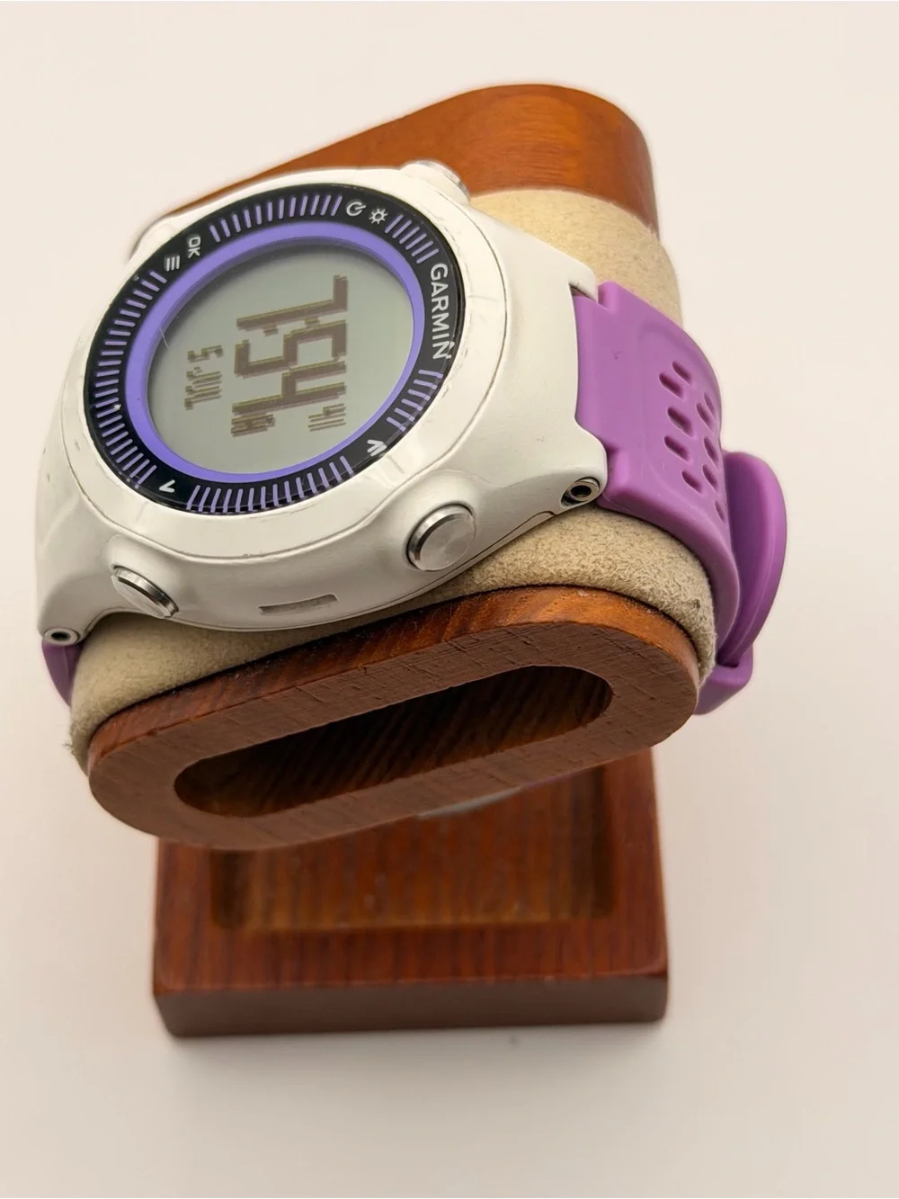 Garmin Approach S2, Golf Smartwatch, Charger Included, Tested, Rare White Color